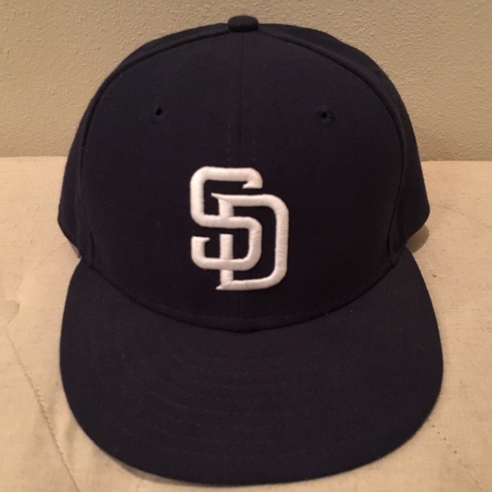 ⚾️San Diego Padres New Era Fitted Cap⚾️